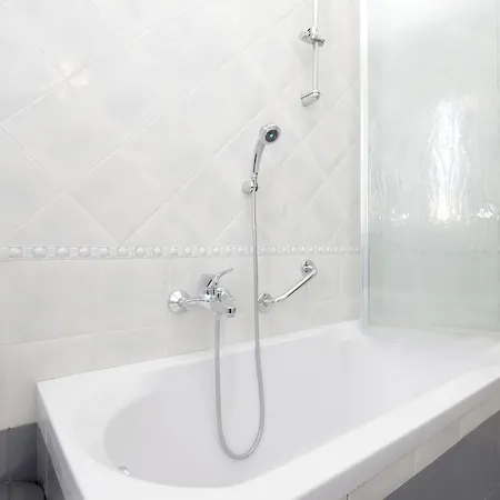 Bright Vatican 2 Bedroom Apartment